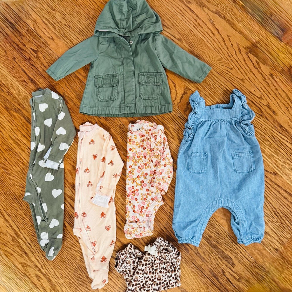 Old Navy Baby Girl Capsule Bundle Outfits Lot